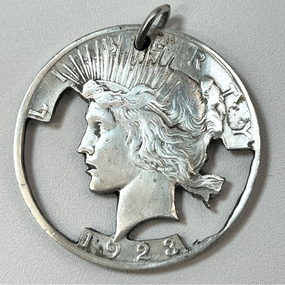 Antique coin pendant Peace Dollar 1923 Hand Cut-Out 90% Silver - Picture 1 of 4